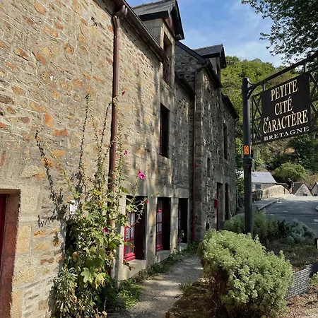 Impasse Des Mysteres - La Maison Des Sorciers Lehon/dinan * Dinan